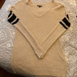 American Eagle Outfitters Sweater